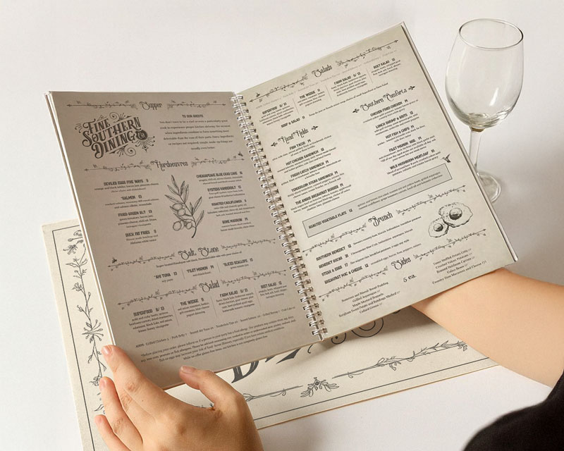 Carta de menú abierta impresa a color